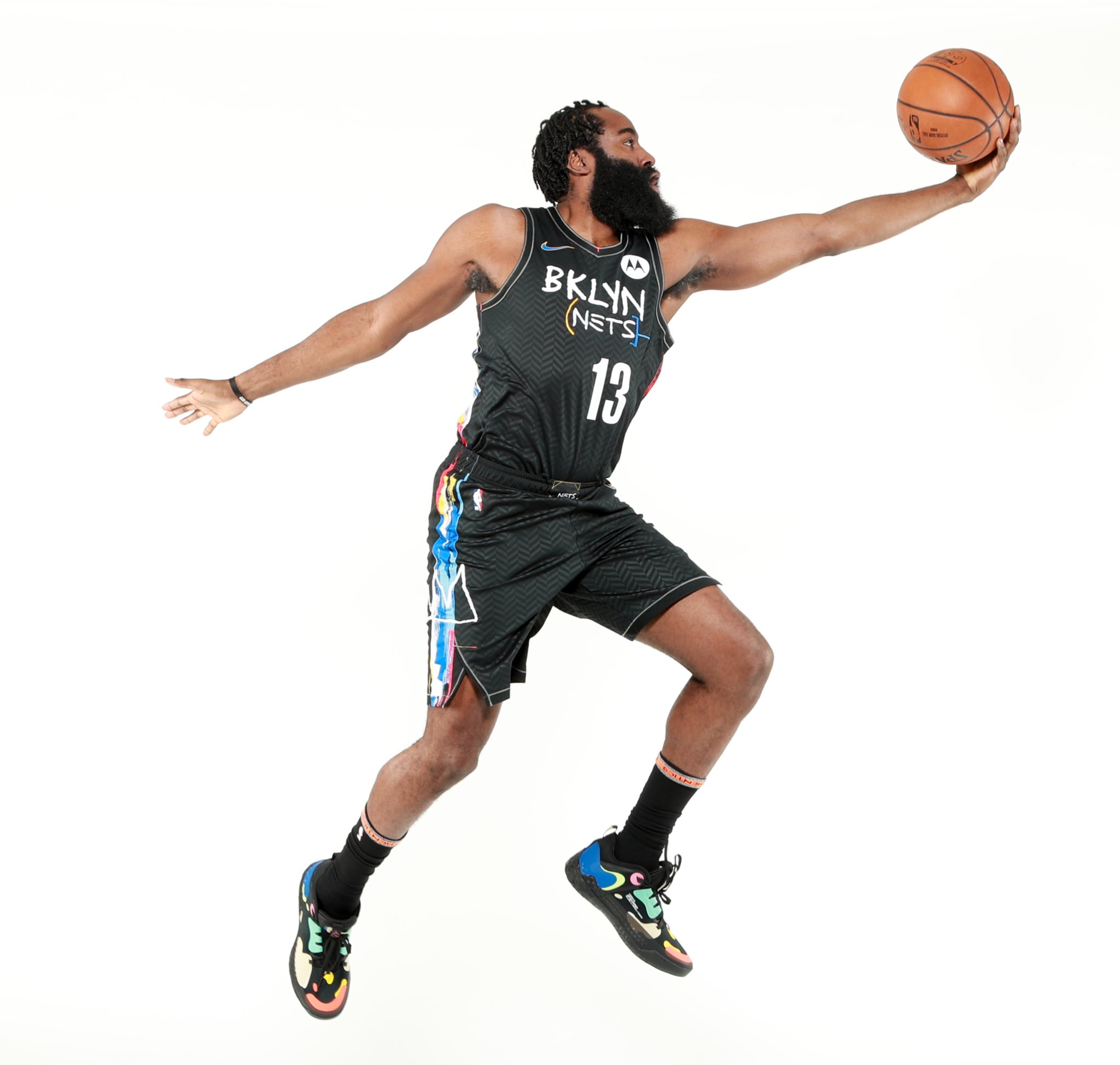 博主：内马尔膝伤手术将由曾效力海港的爱德华多医生主刀（博主称：内马尔膝伤手术将由前海港队医爱德华多主刀）