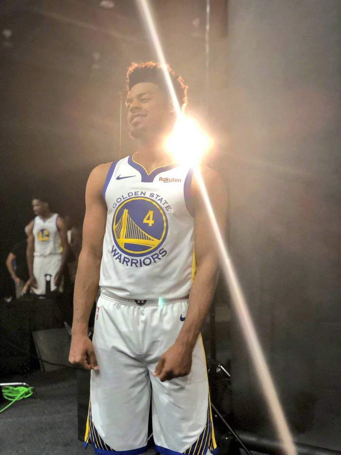 有球队想挖你？李国旭：有人问过我，现在大连足球对我最重要（被球队挖角？李国旭：有人联系过我，当下大连足球最重要）